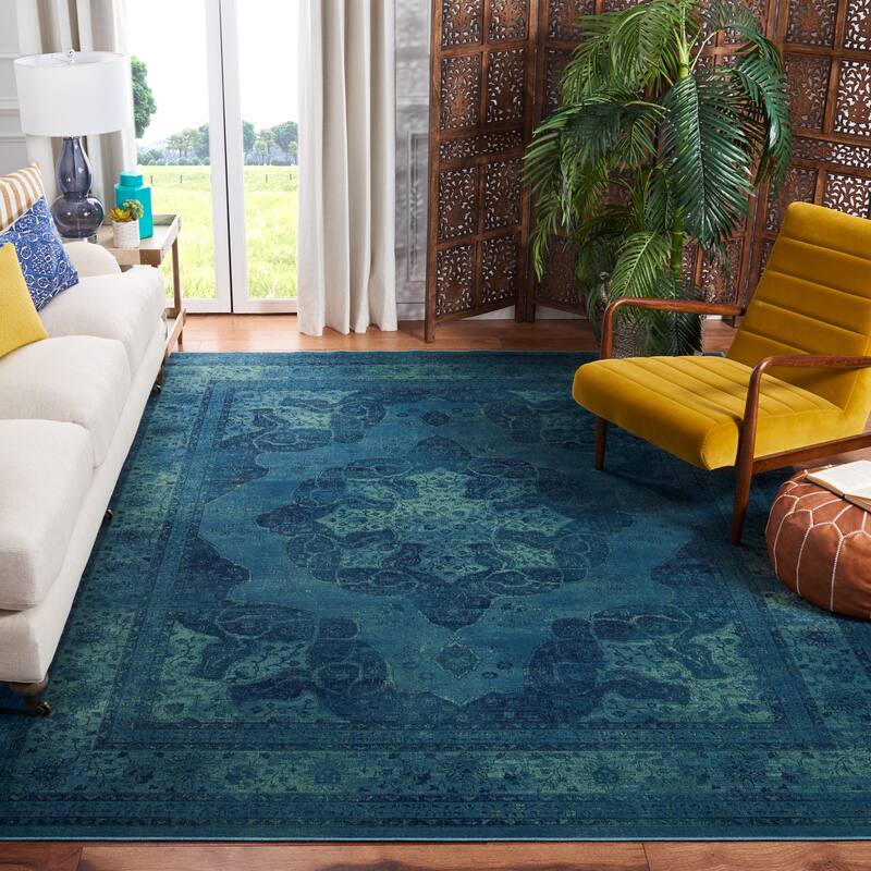 SAFAVIEH Vintage Ritienne Oriental Distressed Viscose Rug