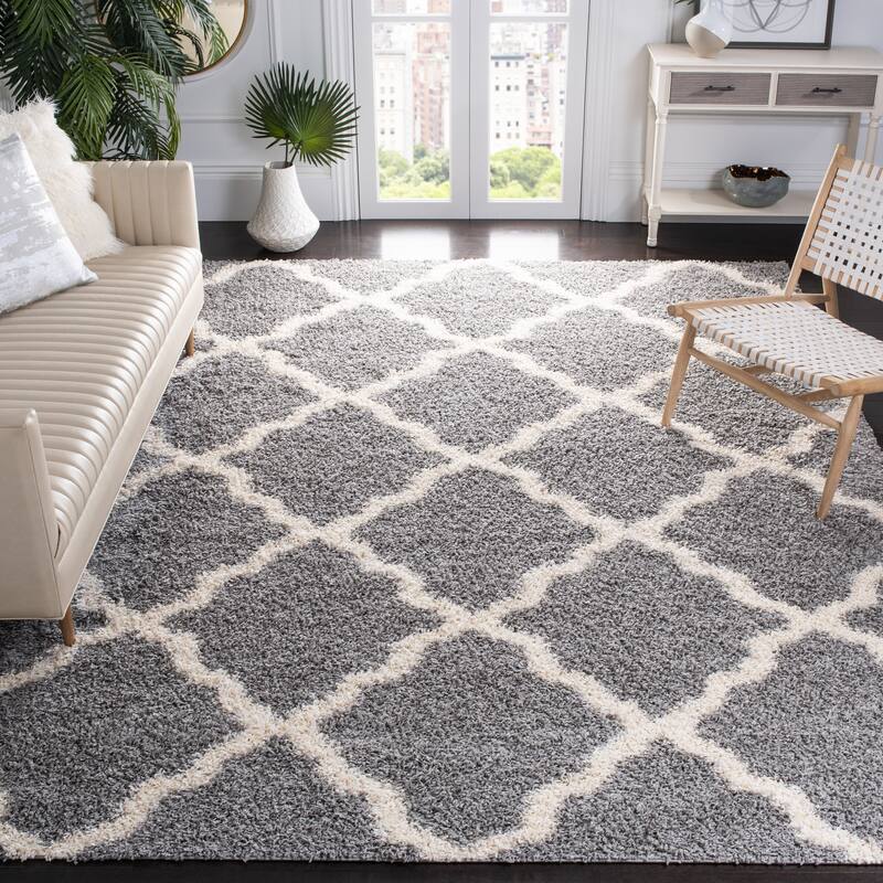 SAFAVIEH Dallas Shag Hacer Trellis 1.5-inch Thick Rug