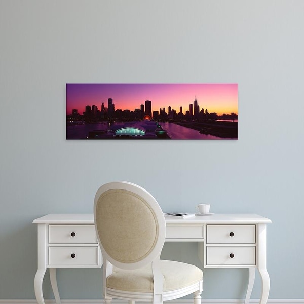 Easy Art Prints Panoramic Image 'Panoramic view of Navy Pier and Chicago skyline at sunset, Chicago, IL' Canvas Art