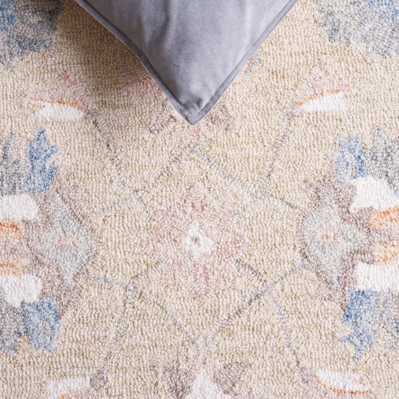 SAFAVIEH Handmade Heritage Sigþridur Traditional Wool Rug