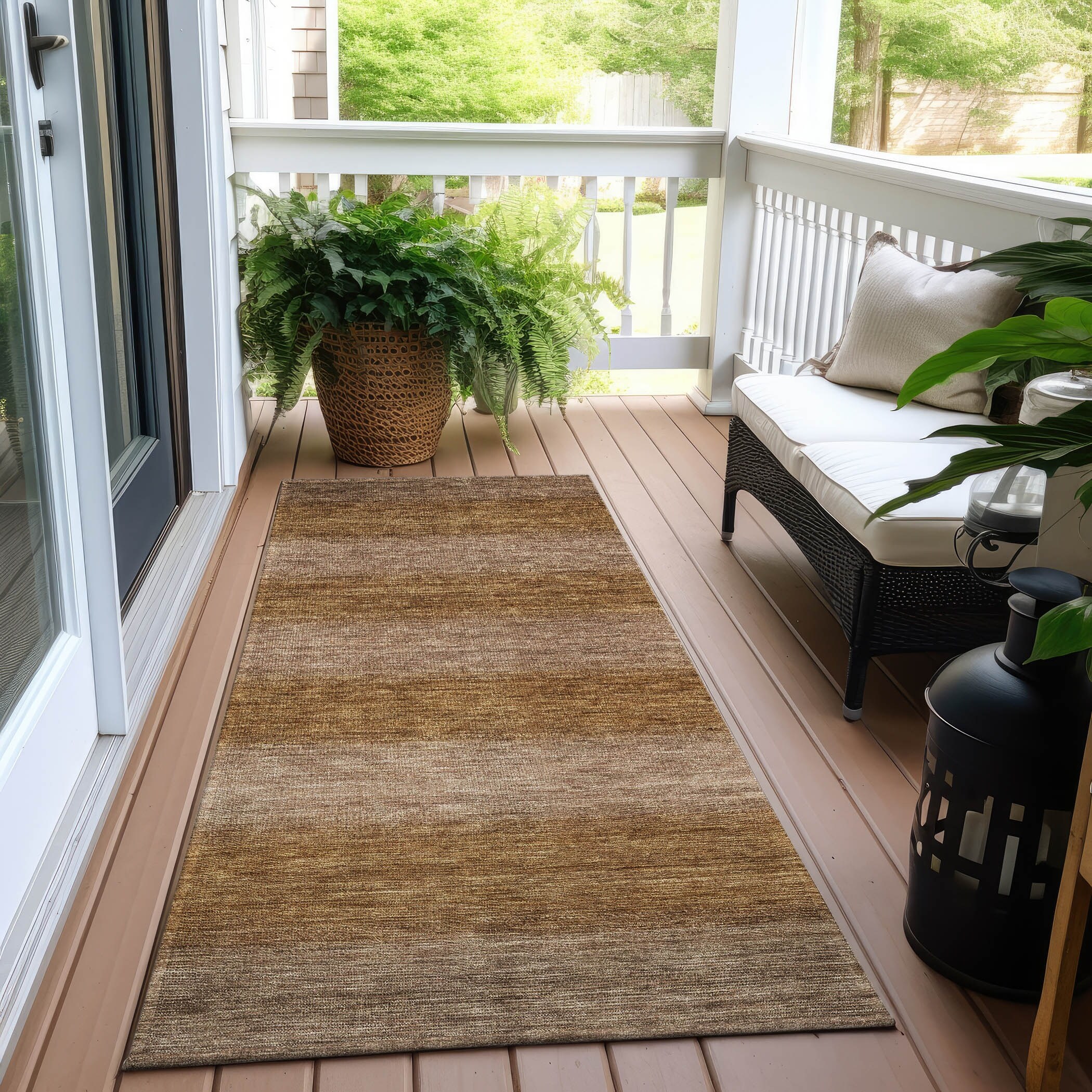 Machine Washable Indoor/ Outdoor Ombre Solid Chantille Rug