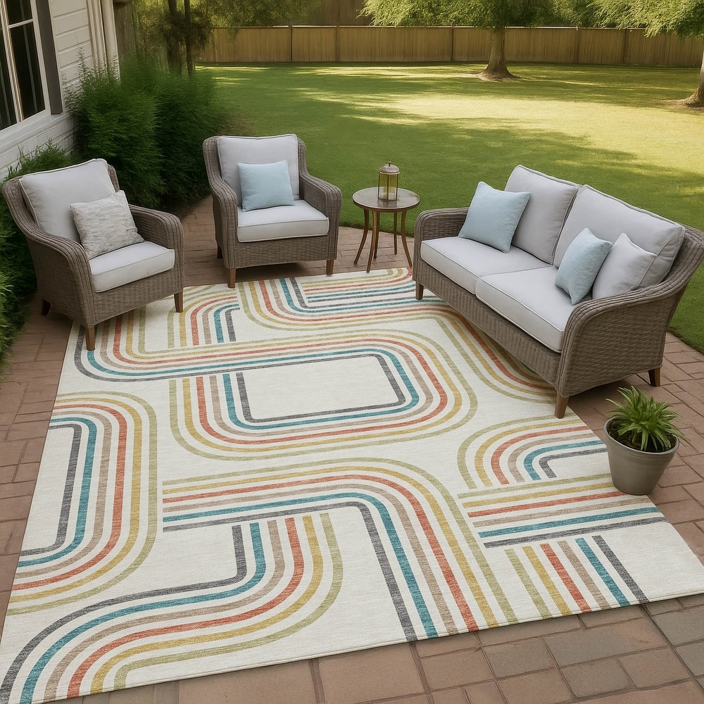 Machine Washable Indoor/ Outdoor Modern Leawood Chantille Rug