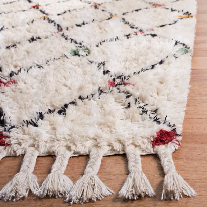 SAFAVIEH Handmade Casablanca Shag Hajri Tribal Wool Rug