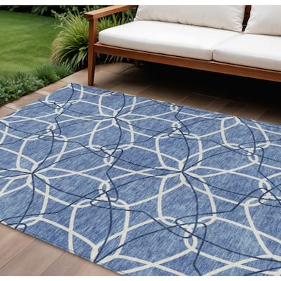 HomeRoots Geometric Modern Rectangle Outdoor Rug