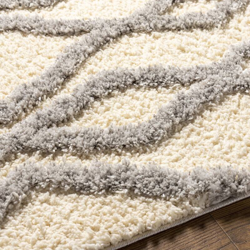 Livabliss Everton Morroccan Area Rug