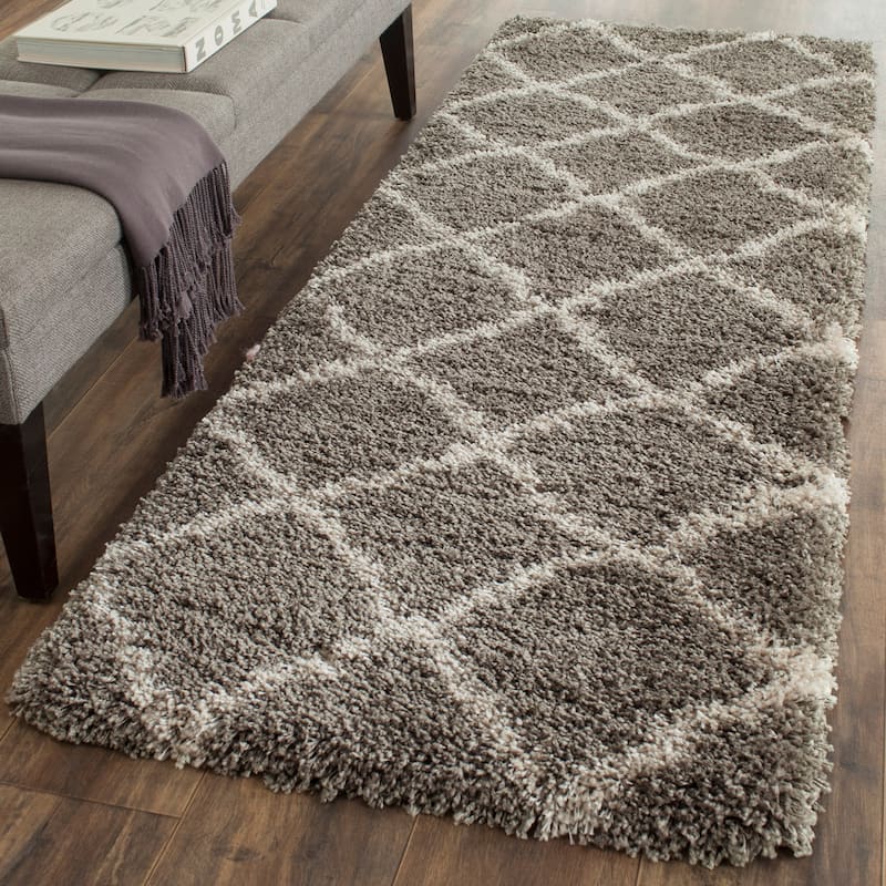 SAFAVIEH Belize Shag Erlgard Rug - 2'3" x 11' Runner - Grey/Taupe