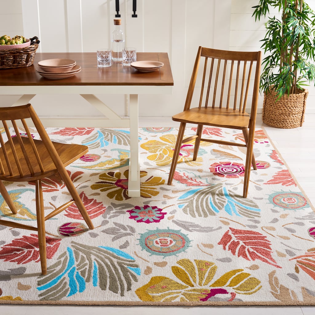 SAFAVIEH Handmade Four Seasons Jusztina Floral Rug