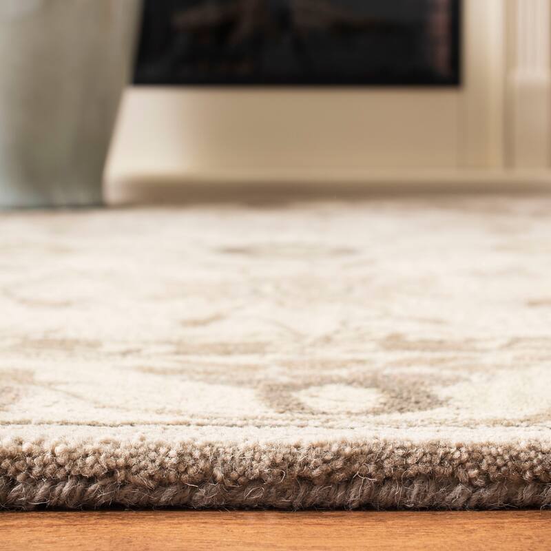 SAFAVIEH Handmade Anatolia Janke Traditional Oriental Wool Rug