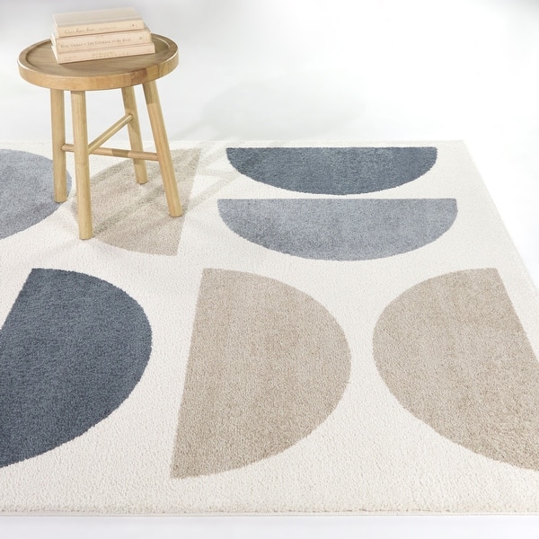 Delvaux Contemporary Half Moon Area Rug - Bed Bath & Beyond - 44098858