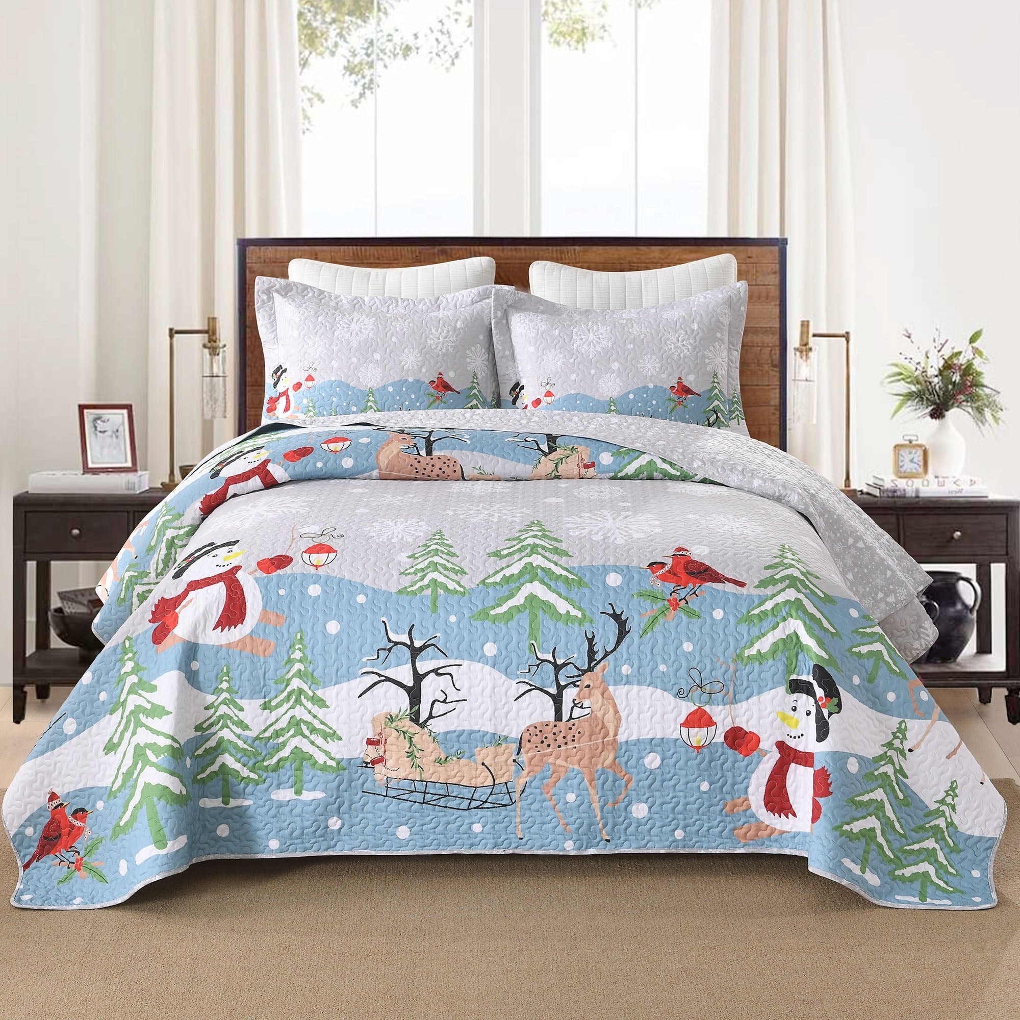 MarCielo Polyester Reversible Christmas Quilt Bedspread Set
