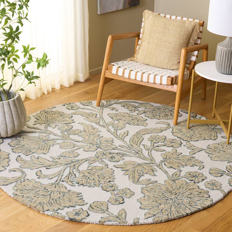SAFAVIEH Handmade Jardin Clodette Floral Wool Rug - 6' Round - Ivory/Green