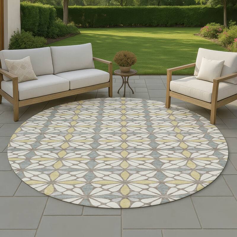 Machine Washable Indoor/ Outdoor Mosaic Pablo Chantille Rug - Ivory - 8' x 8'