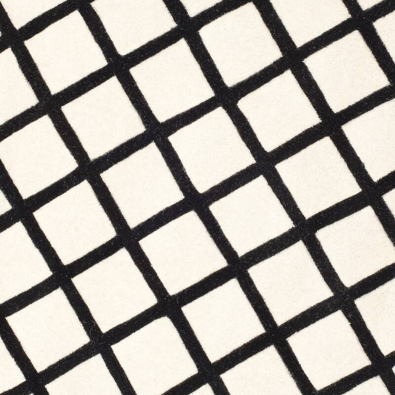 SAFAVIEH Handmade Chatham Retha Modern Moroccan Wool Rug