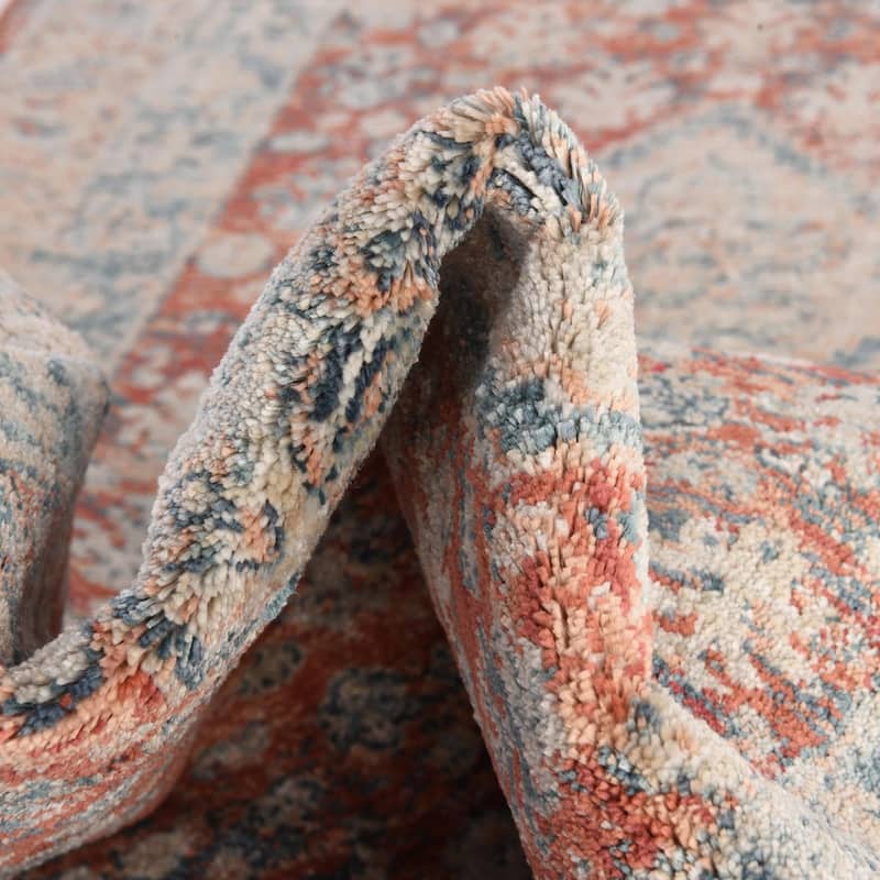 Traditional Haifa Collection Area Rug