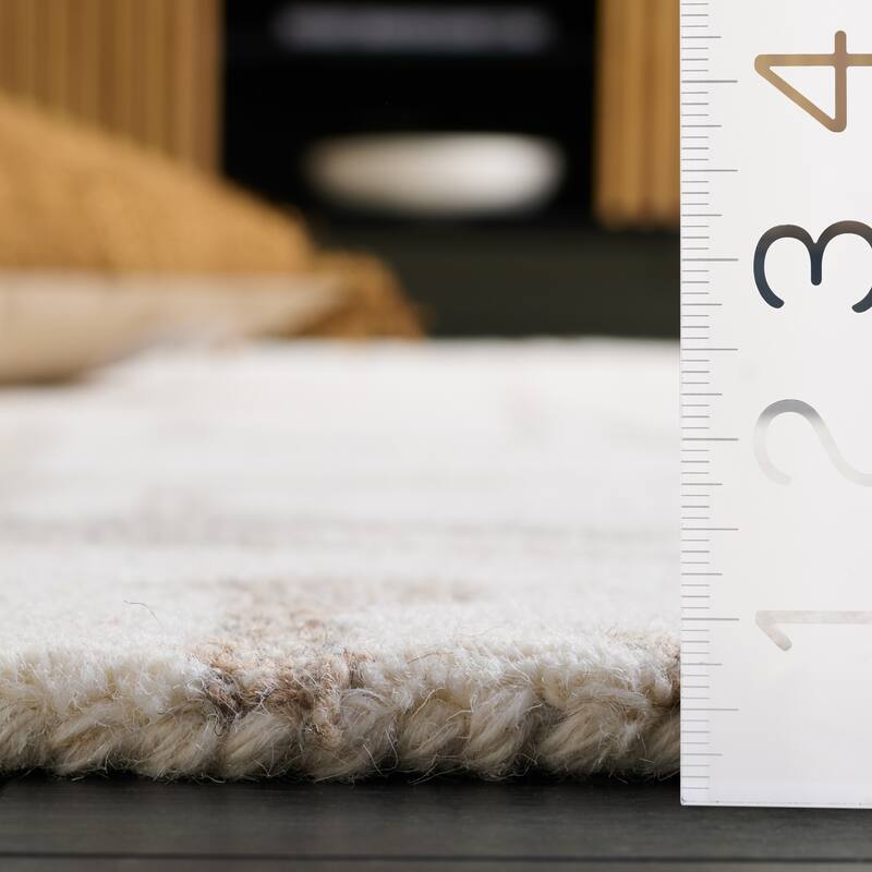 SAFAVIEH Handmade Rodeo Drive Dimka Wool Rug