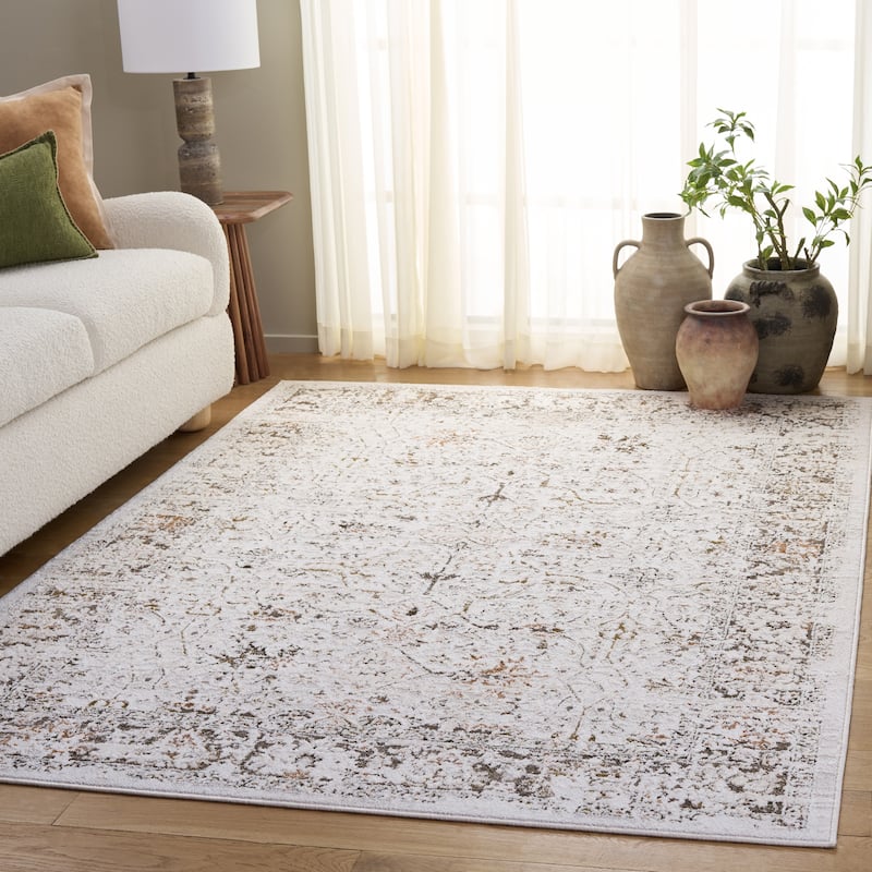 SAFAVIEH Leonette Saaskia Vintage Distressed Rug