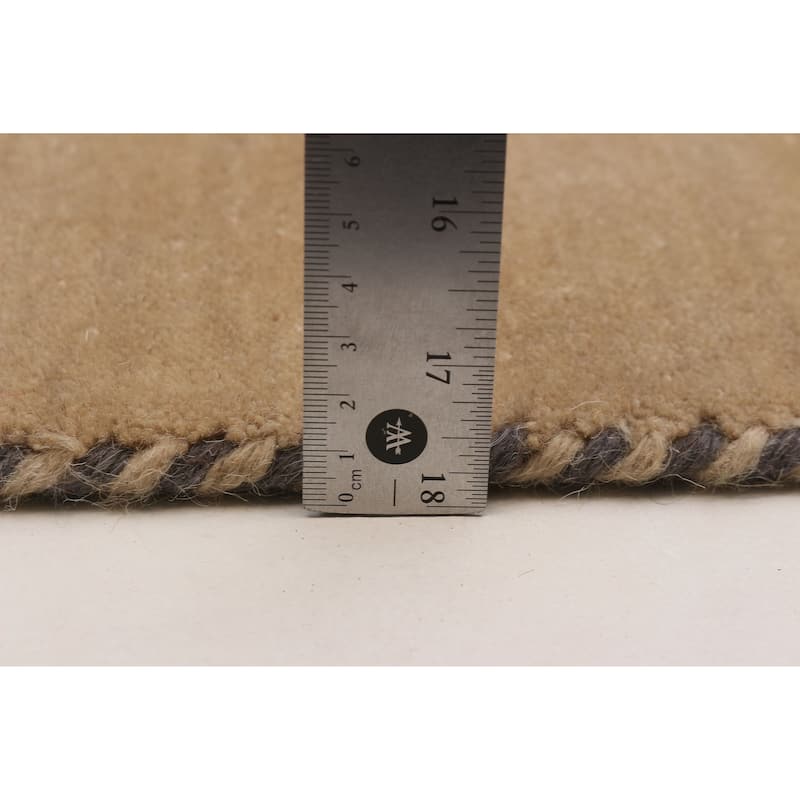 Kashkuli Gabbeh Beige Rug 3'10" x 5'8" - 3'10 x 5'8