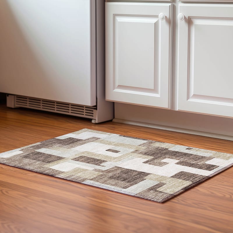 Premium Washable Super Soft Geo Casual Mayfield Rug - Brown - 1'8" x 2'6"