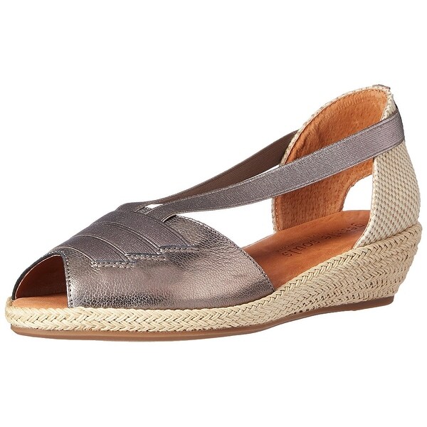 gentle souls luci wedge