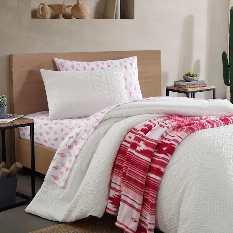 Wrangler Sedona Geometric White Comforter Bonus Set