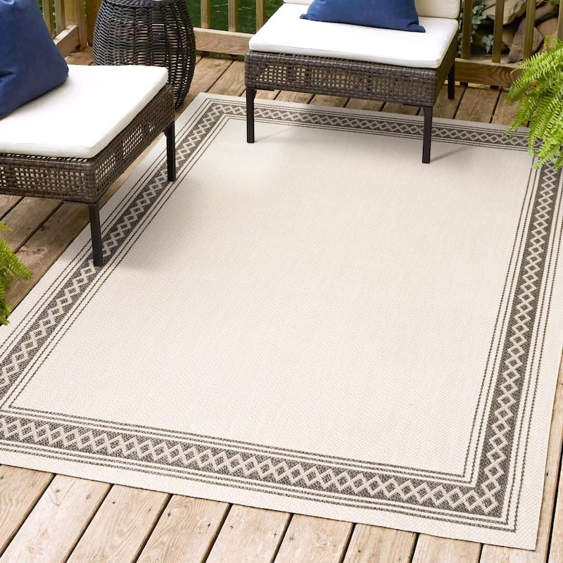 JONATHAN Y Havana Classic Diamond Border Indoor/Outdoor Area Rug - 8 X 10 - Cream/Black