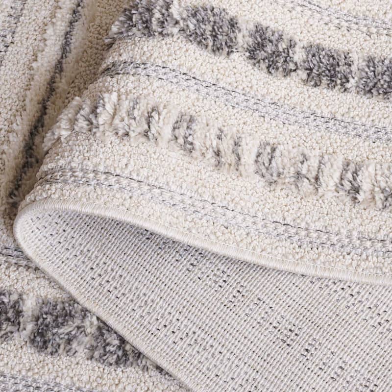 SAFAVIEH Chloe Merike Rug