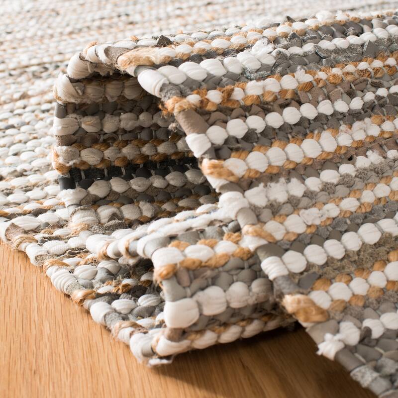 SAFAVIEH Handmade Vintage Boho Leather Zhanna Modern Stripe Leather Rug with Fringe