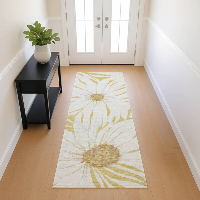 Machine Washable Indoor/ Outdoor Floral Chantille Rug