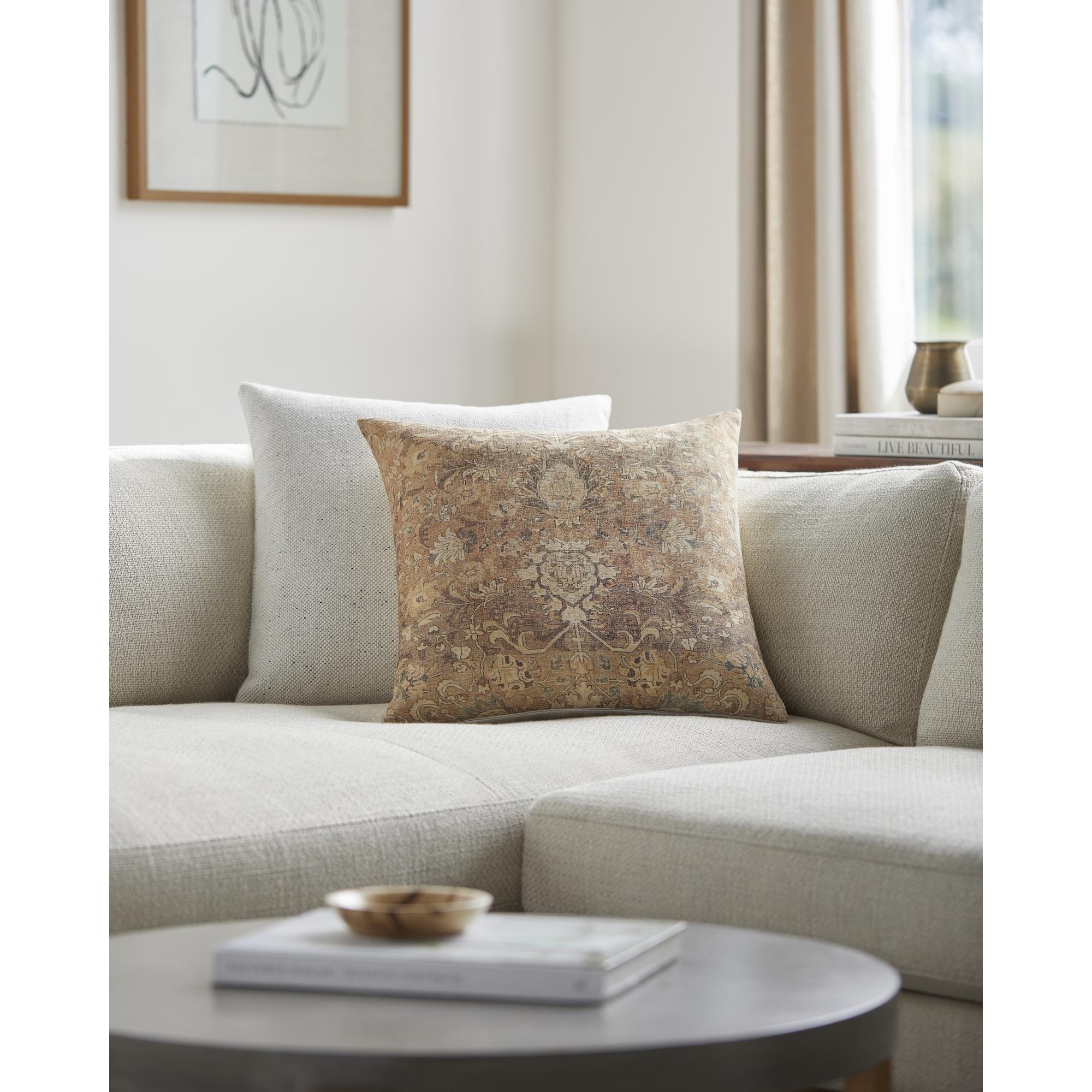Livabliss Jaya Traditional Damask Accent Pillow