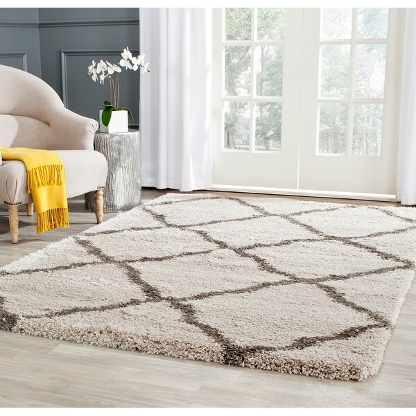 SAFAVIEH Belize Shag Gurli 2-inch Thick Rug. Opens flyout.