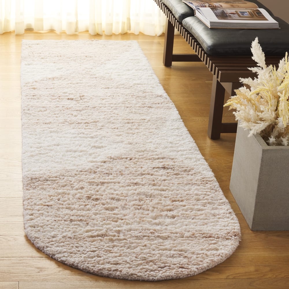 SAFAVIEH Handmade Vermont Nicolle Transitional Wool Rug