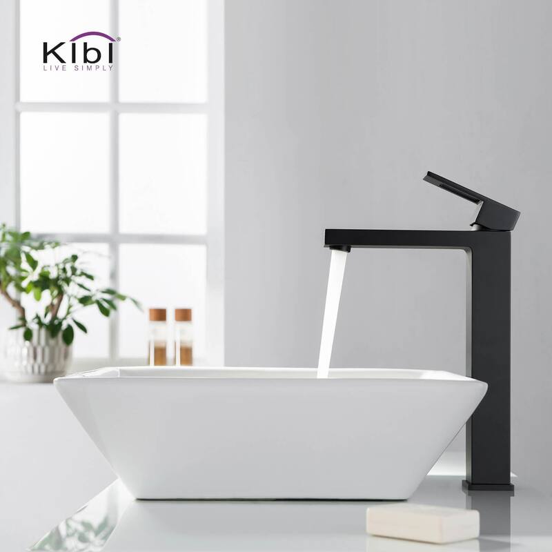 Lead Free Solid Brass Single Handle Bathroom Vanity Sink Faucet with Water Hose