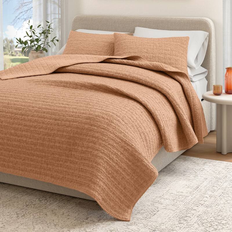 Linery & Co. 100% Cotton Honeycomb Waffle Garment Washed Quilt Set. - Clay - Queen