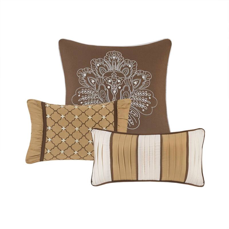 Madison Park Venetian 6 Piece Jacquard Quilt Set with Throw Pillows