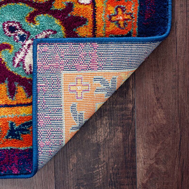 Genesis Bohemian & Eclectic Medallion Indoor Area Rug