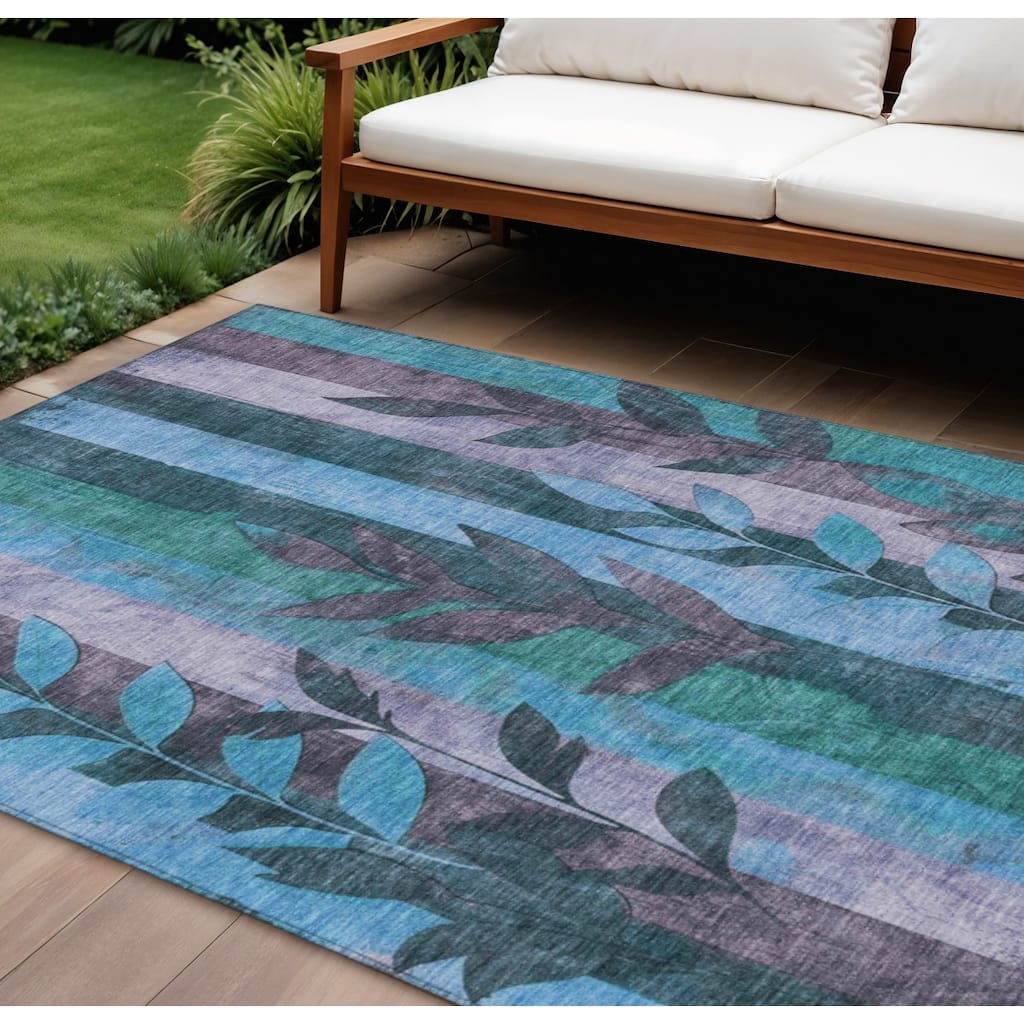 HomeRoots Floral Transitional Rectangle Outdoor Rug