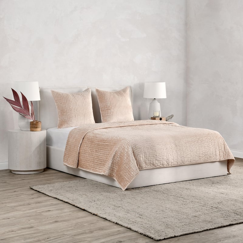 Villa by Classic Home Dimitry 3-Piece Velvet Quilt Set in Nude