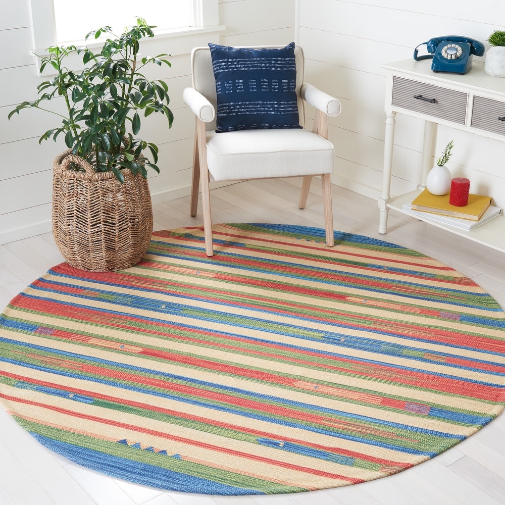 SAFAVIEH Handmade Montauk Tsunemi Southwestern Cotton Fringe Rug