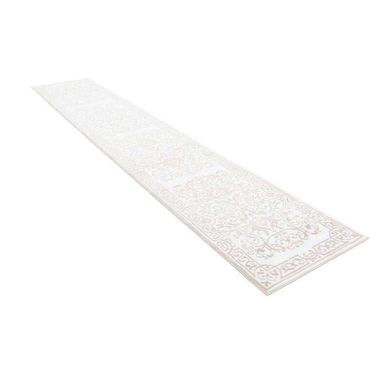 Traditional Wralvale Collection Area Rug