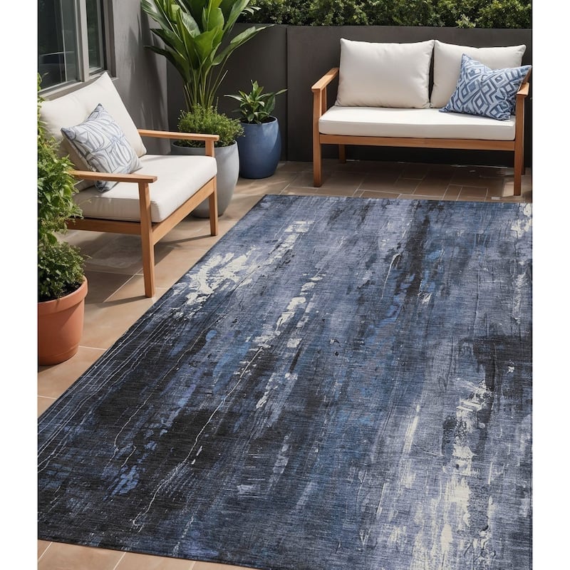 HomeRoots Abstract Transitional Rectangle Outdoor Rug - 5' X 8'