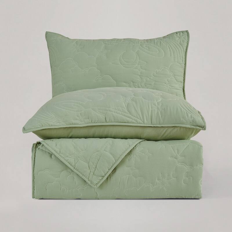 Wonderful Solid Quilt Set with Star with Vibrant Embroidered Patterns