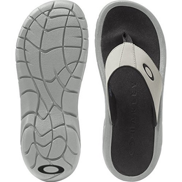 oakley supercoil sandals