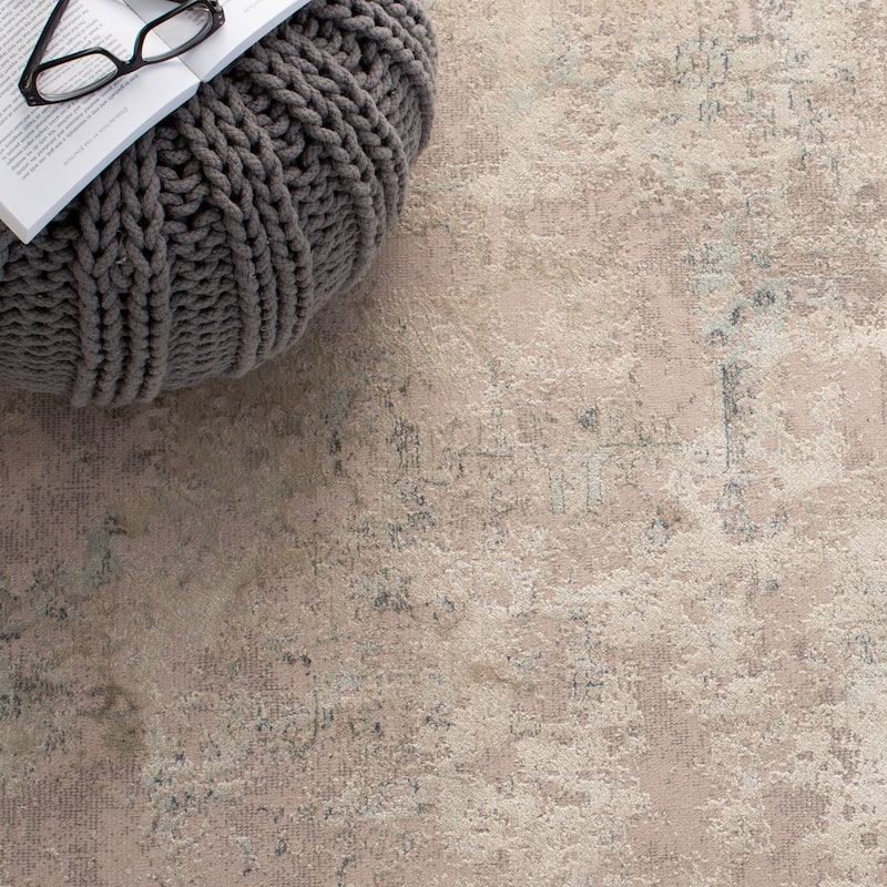 SAFAVIEH Noble Gunda Modern & Contemporary Oriental Polyester Rug