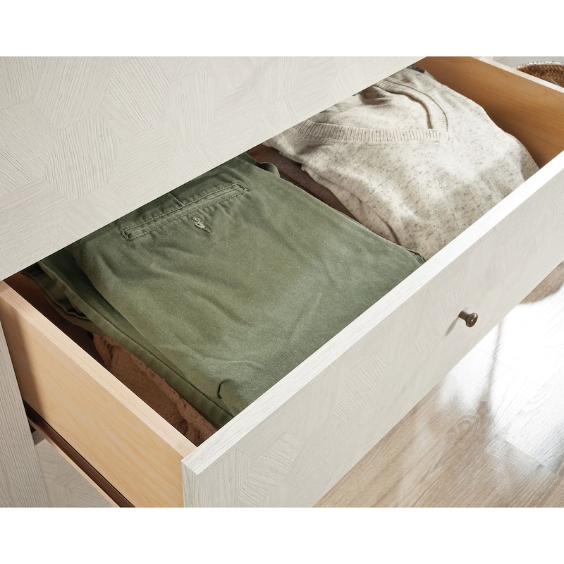 Larkin Ledge 4-Drawer Chest Go