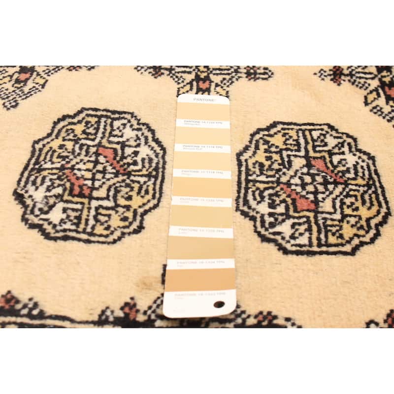 ECARPETGALLERY Hand-knotted Peshawar Bokhara Beige Wool Rug - 4'8 x 6'9