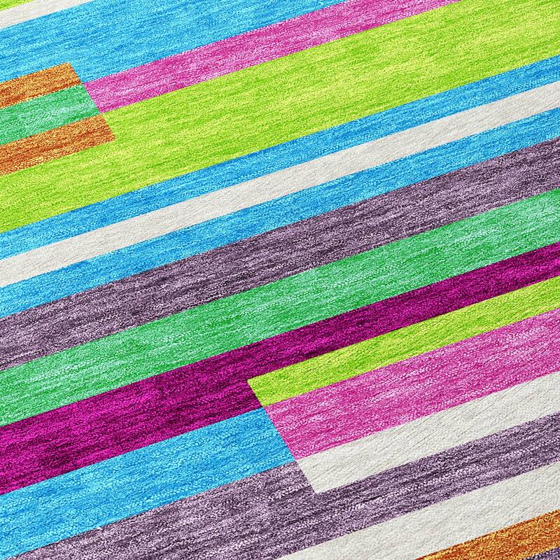 Machine Washable Indoor/ Outdoor Modern Stripes Chantille Rug