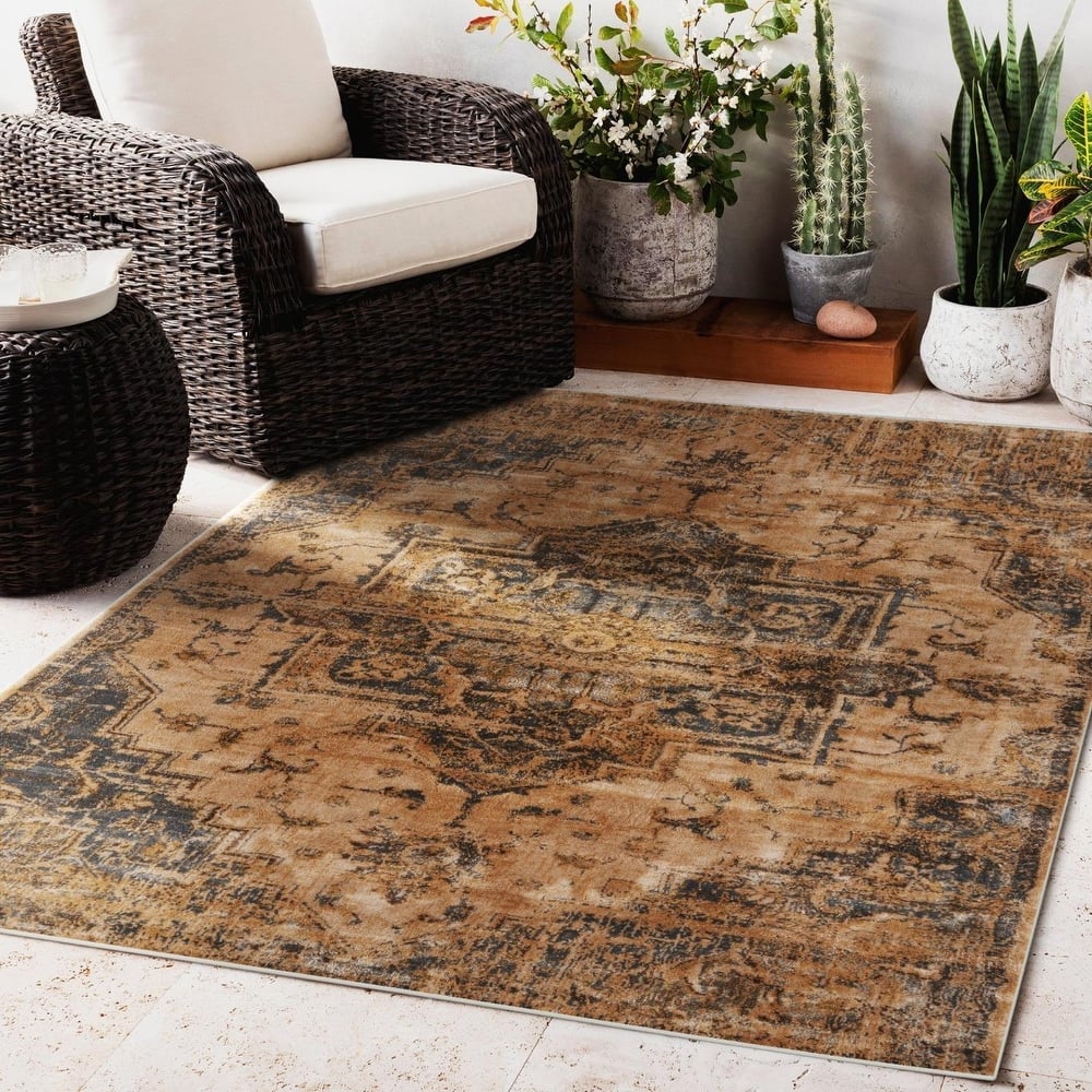 Luxe Weavers Traditional Vintage Oriental Area Rug