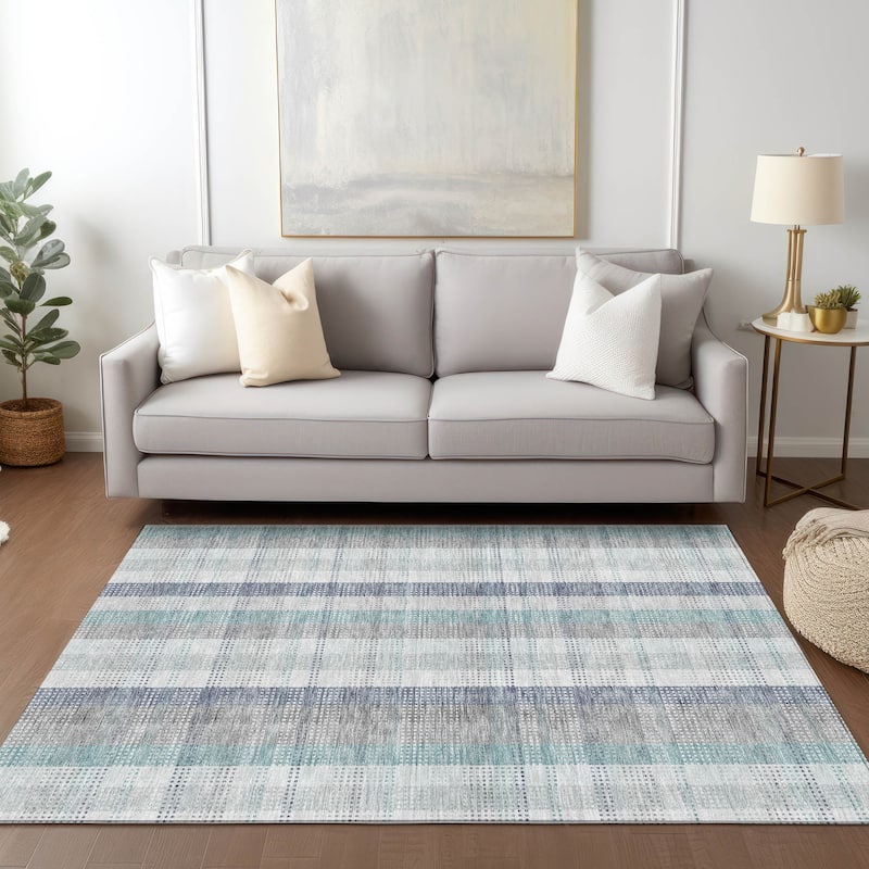 Machine Washable Indoor/ Outdoor Modern Plaid Chantille Rug