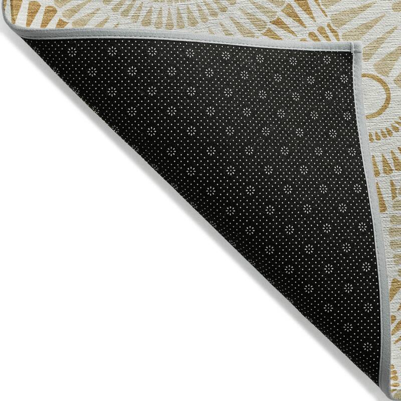 HomeRoots Geometric Transitional Rectangle Outdoor Rug