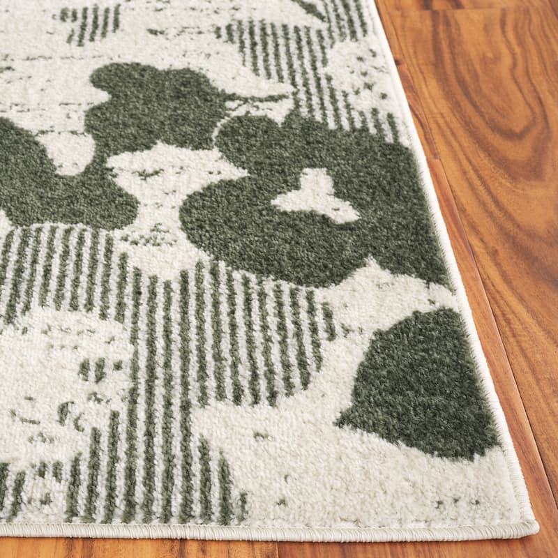 SAFAVIEH, Adirondack Rena Damask Floral Distressed Rug